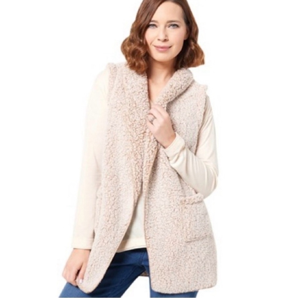 New Women's Cream Sherpa Vest by Ugg koolaburra